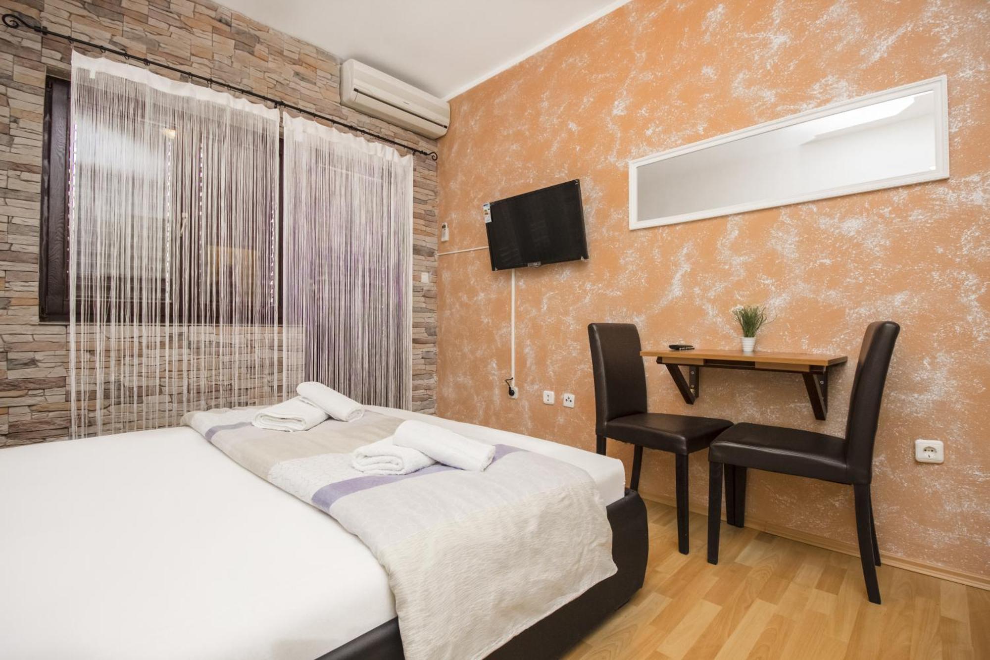 Apartments Maky & Dino Vodice Rom bilde
